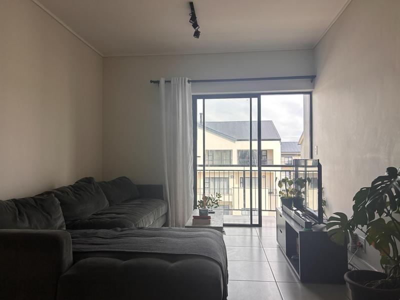 To Let 1 Bedroom Property for Rent in Sandown Western Cape